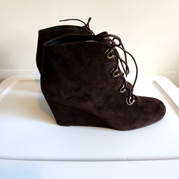 Stuart Weitzman Hidden Wedge Booties - Picture 3 of 8